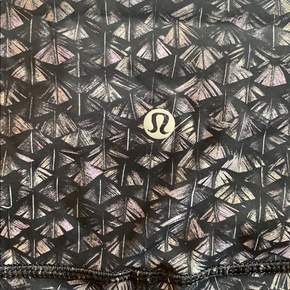 Lululemon high rise special edition Wunder Unders - Picture 2 of 4